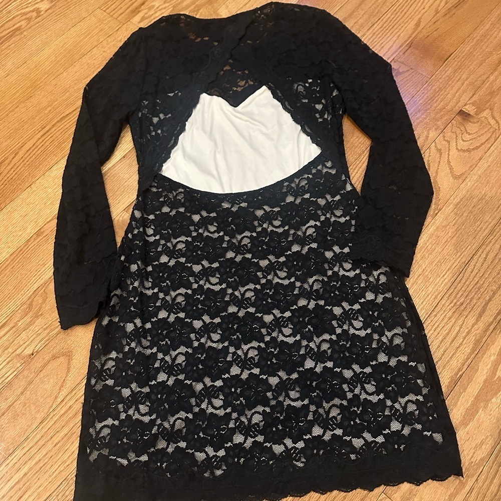 Express Black Lace Long Sleeve Mini Dress Lined Body Back Cutout Size L - Picture 3 of 4
